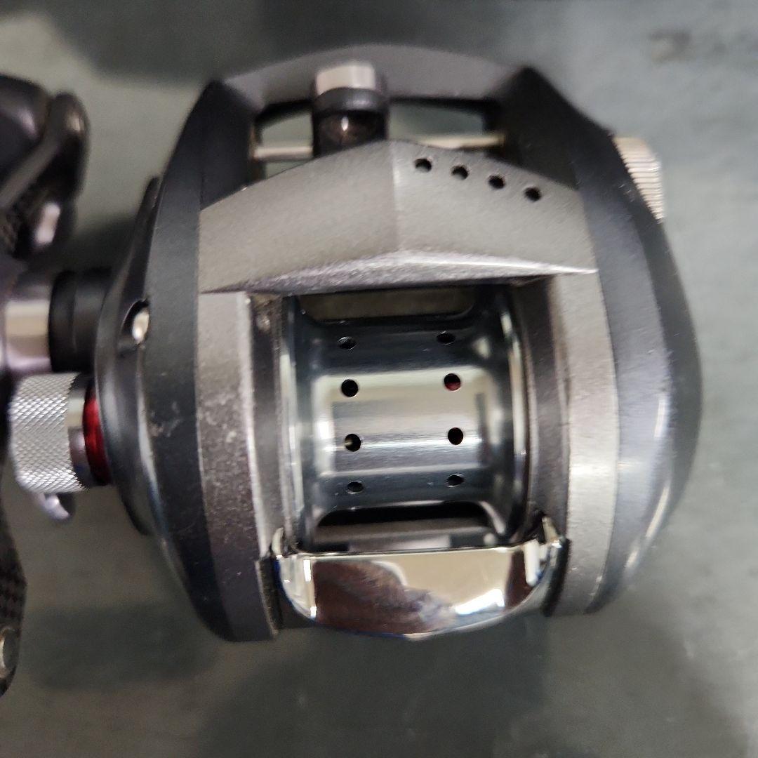 DAIWA PX68R/L ベイトリール