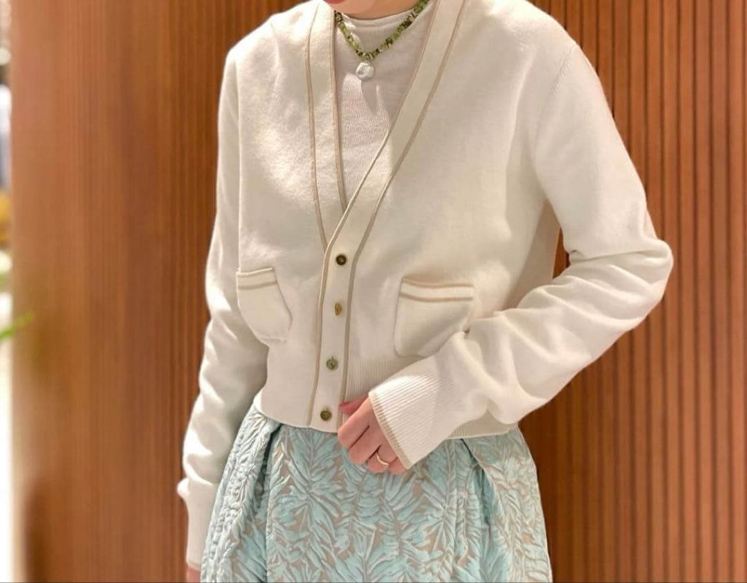 caban コットンカシミヤ パイピングVネックショートカーディガン