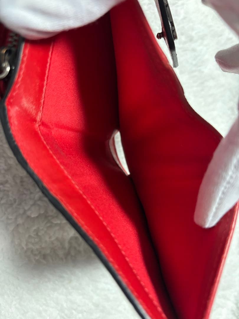 Christian Louboutin ブラック クロコ型押し