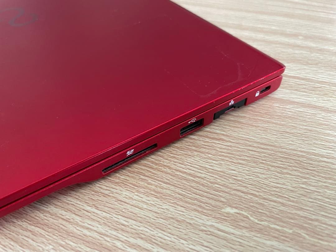 Fujitsu LIFEBOOK UH75/C3 赤色ノートPC