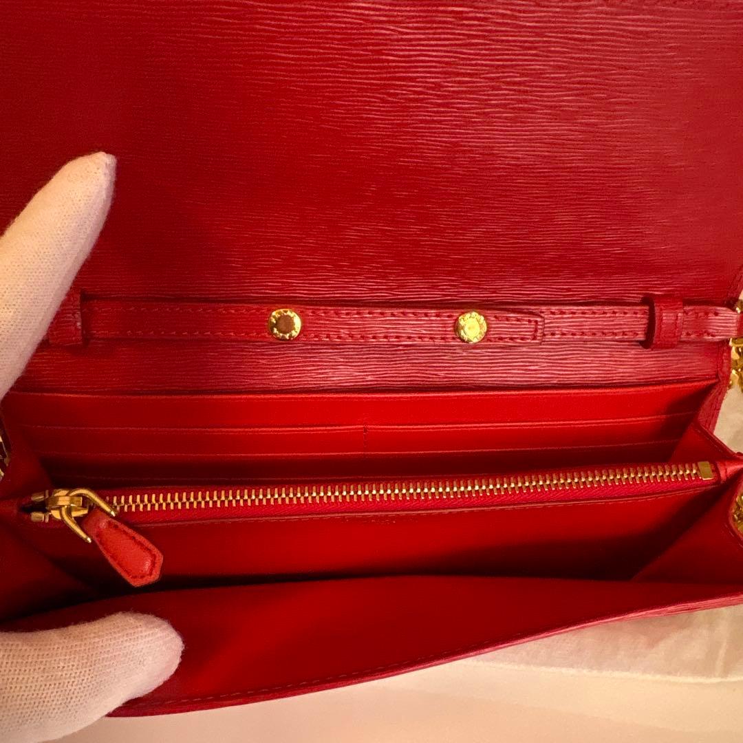⭐️PRADA⭐️プラダ サフィアーノ チェーンウォレット レッド