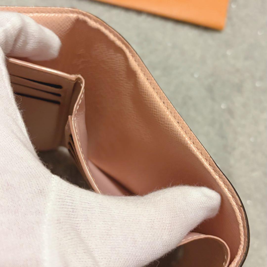 ルイヴィトン ヴィトン ポルトフォイユ・ヴィクトリーヌ ピンク 財布 折り財布