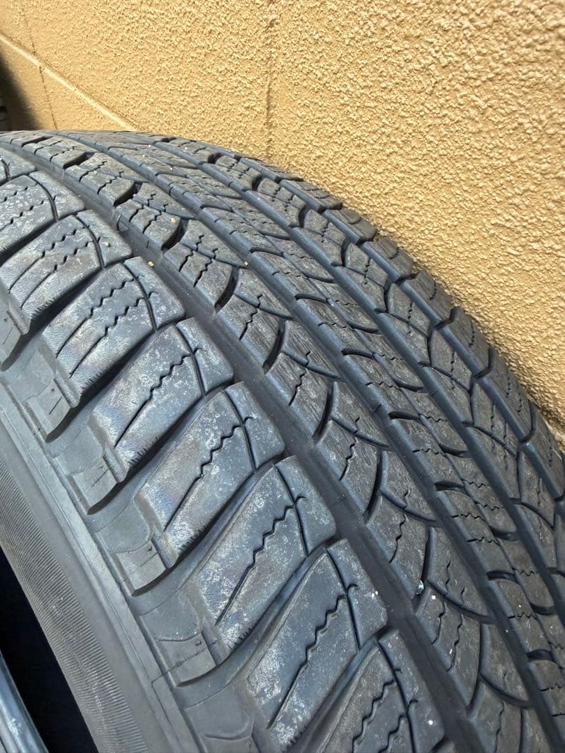 Michelin LATITUDE TOUR 17インチ265/65r17 4本