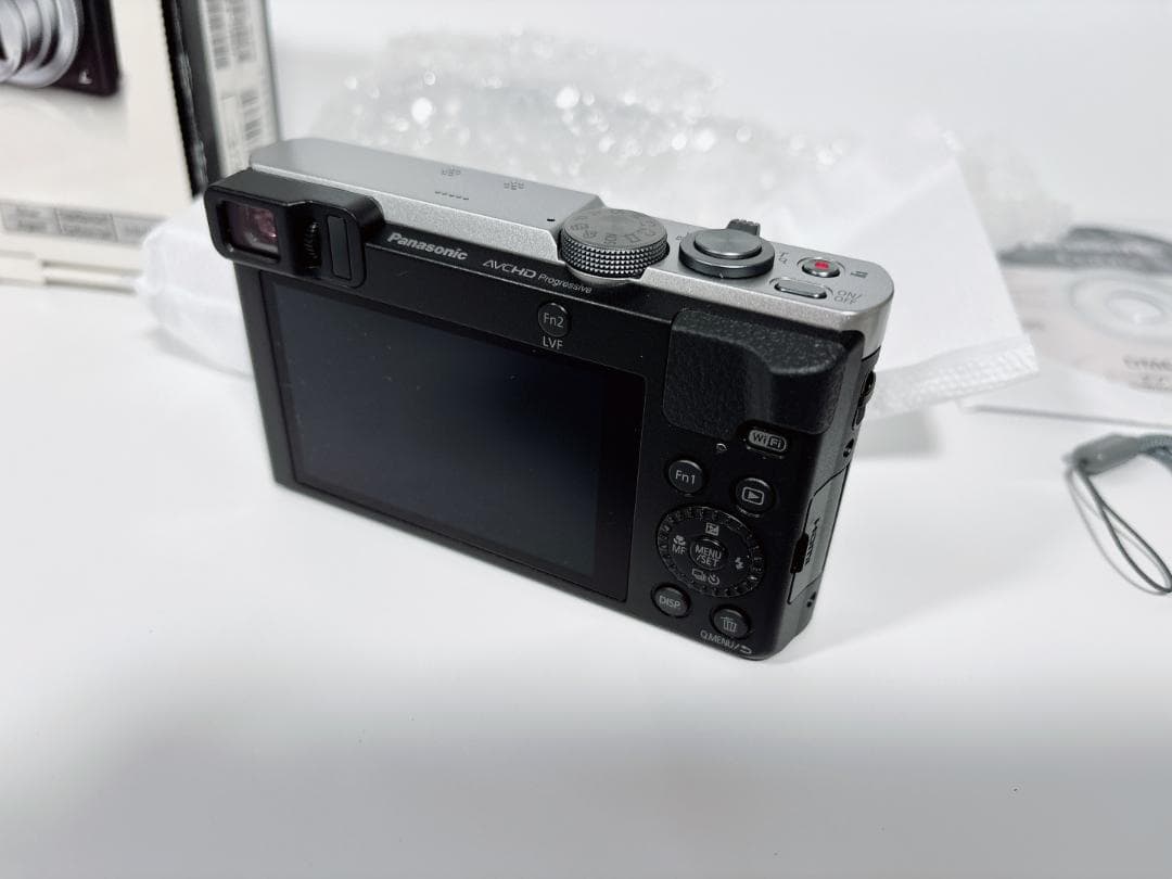 【未使用】Panasonic LUMIX TZ70 DMC-TZ70-S