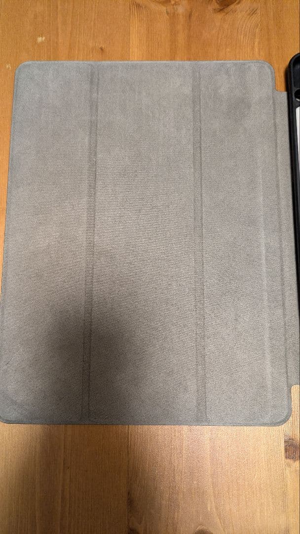 【中古】 iPad 第7世代 128GB 美品 シルバー 10.2インチ