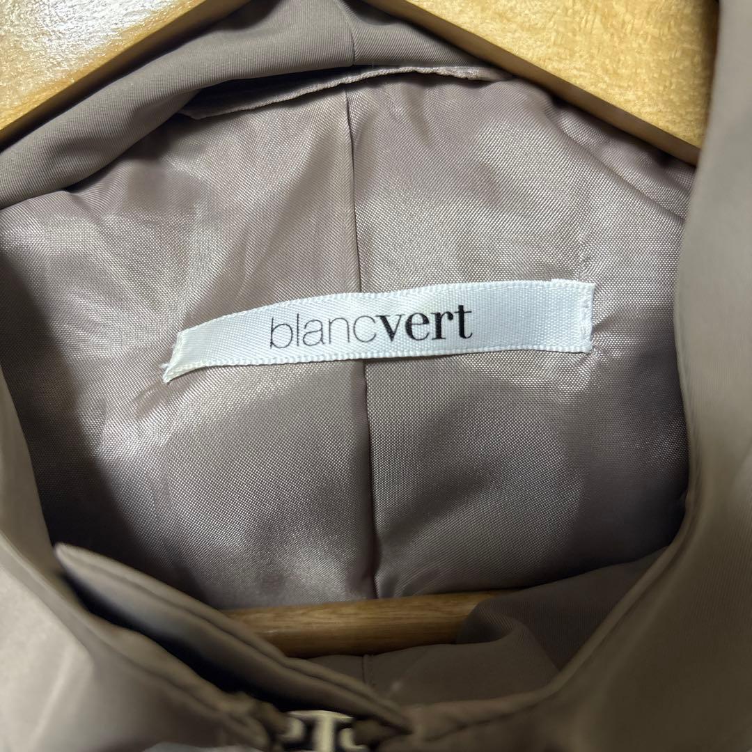 blanc vert ブランベール キラキラ装飾 フーデットコート 40 L