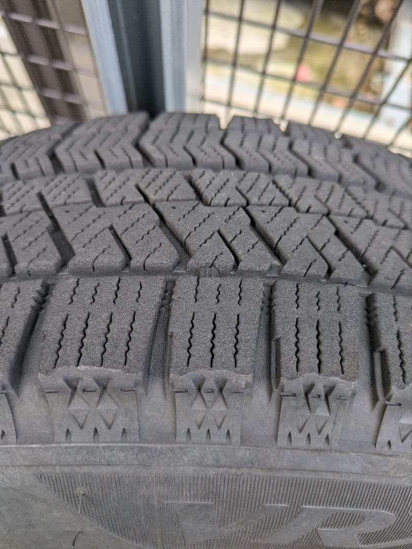 165/70R14 スタッドレスタイヤ　2本セット　その①　マーチより