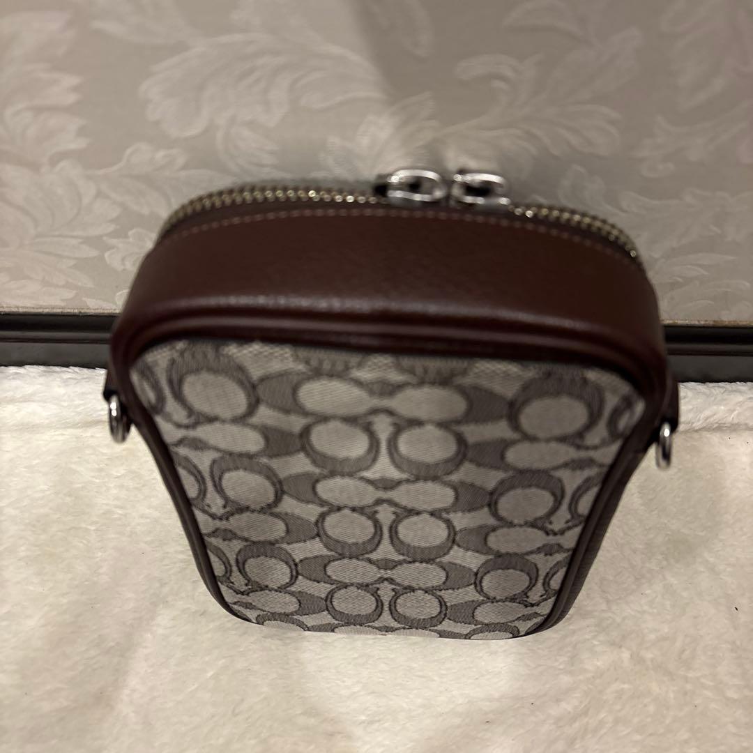Coach ショルダーバッグ ブラウン