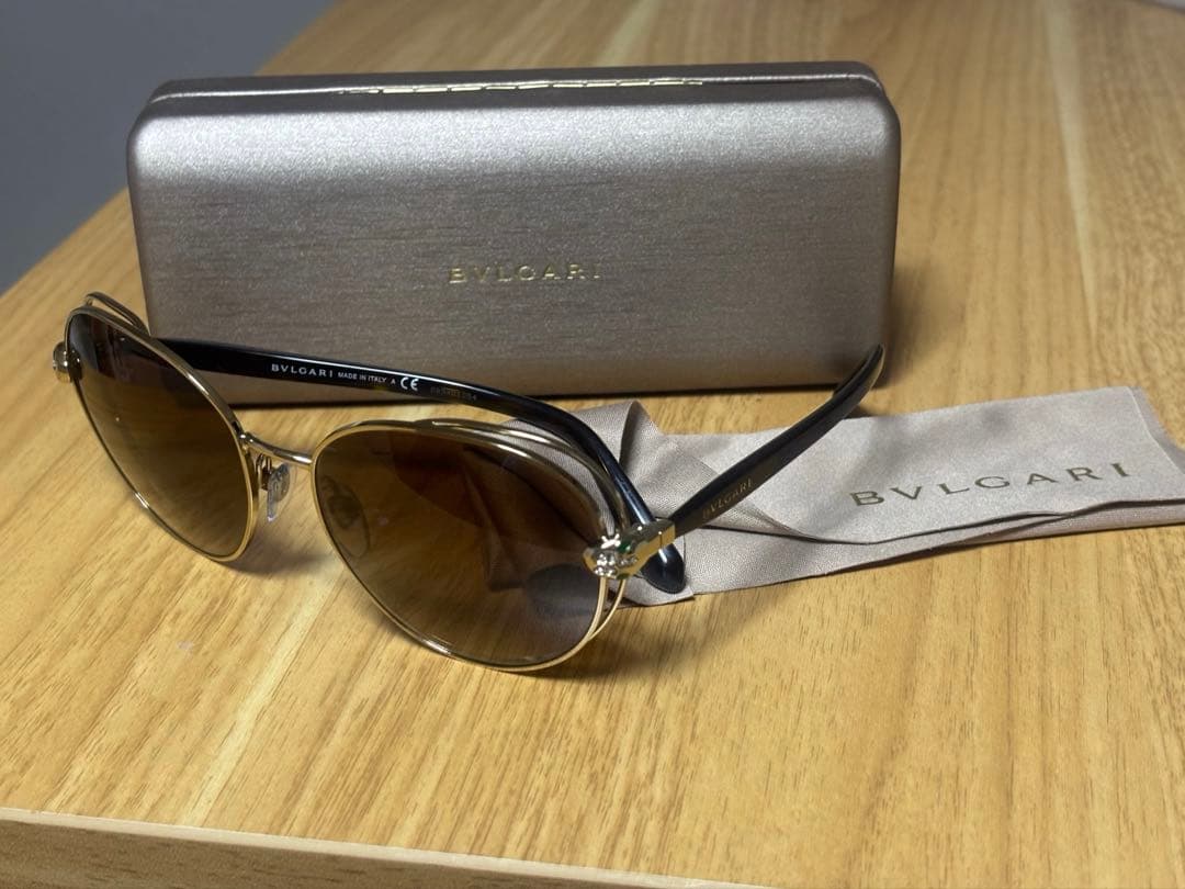 L*E様 【BVLGARI】サングラス　ケース付き　セルペンティ　ブルガリ　se