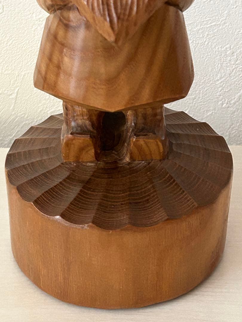 ◇ちー助様 ご先約◇ 美品・北海道彫刻コロポックル30cm