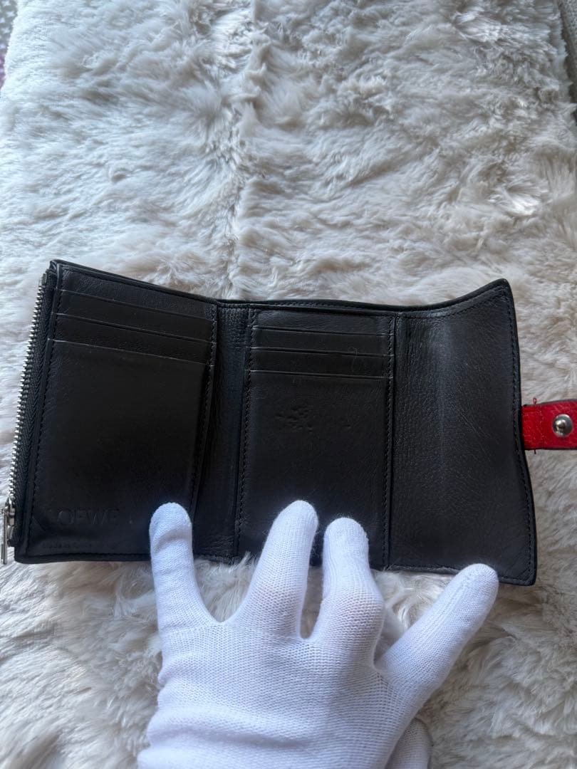 チ*コ様 LOEWE ロエベ レッド 赤 バーティカルウォレット スモール 三つ