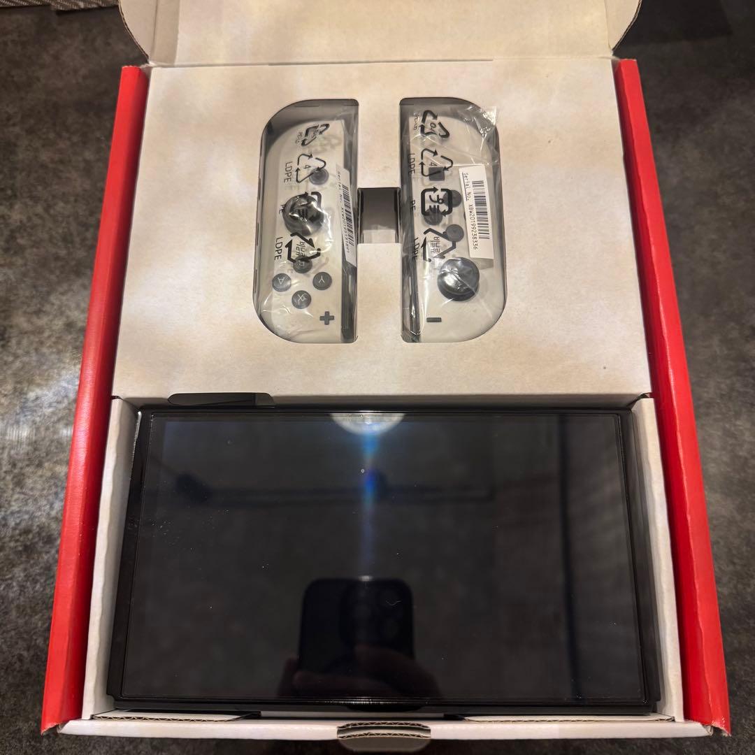 【期間限定価格／9/14まで！】美品✨　任天堂Switch 有機EL ホワイト