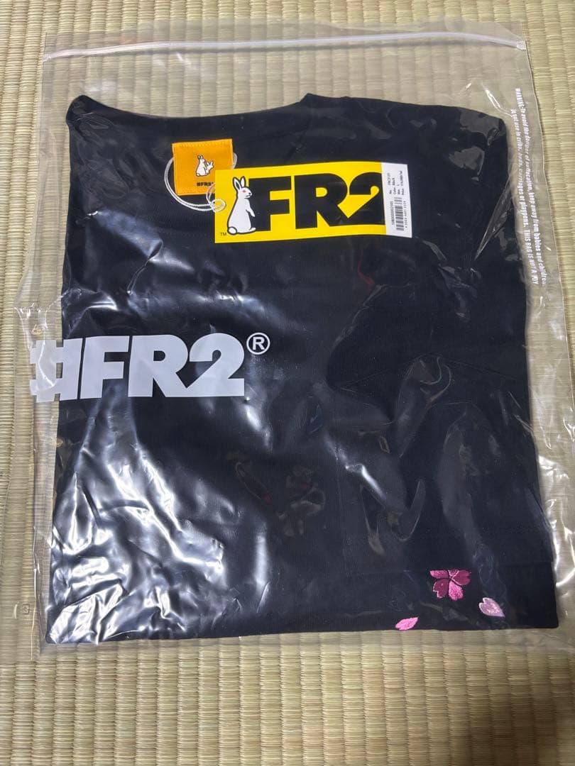 トップス FR2 Sakura Embroidery JStyle Rabbit T