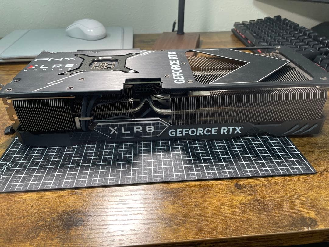 PNY GEFORCE RTX 4070 Ti 12GB OCモデル 最終値下げ