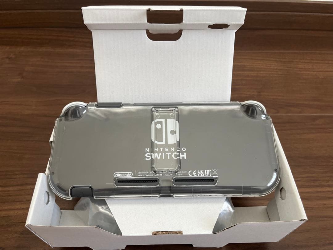【極美品】2024年式Nintendo Switch Lite + ソフト
