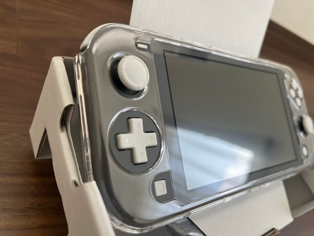 【極美品】2024年式Nintendo Switch Lite + ソフト