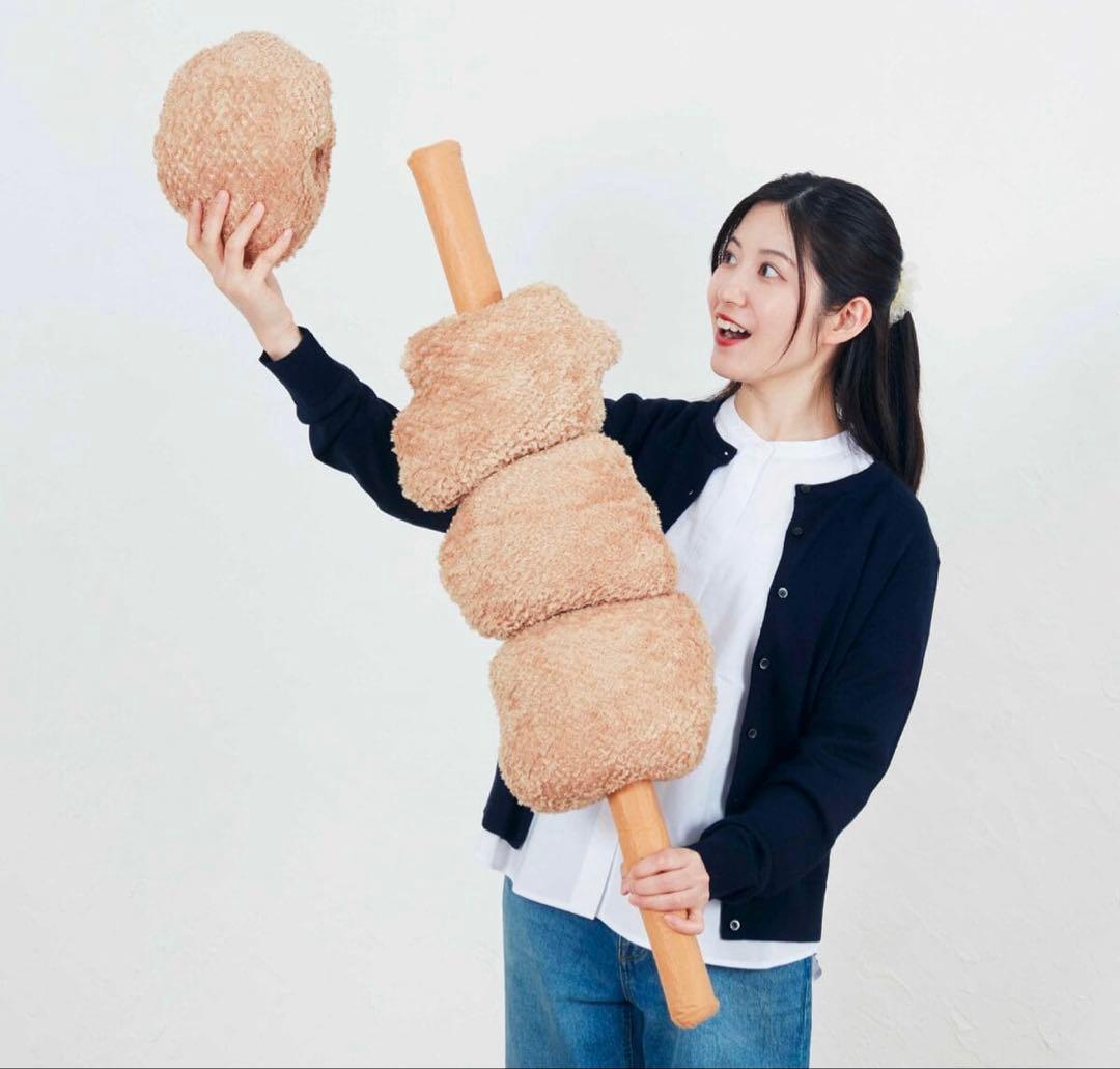 セブンイレブン　Happyくじ　特賞　BIG ぬいぐるみ　からあげ棒