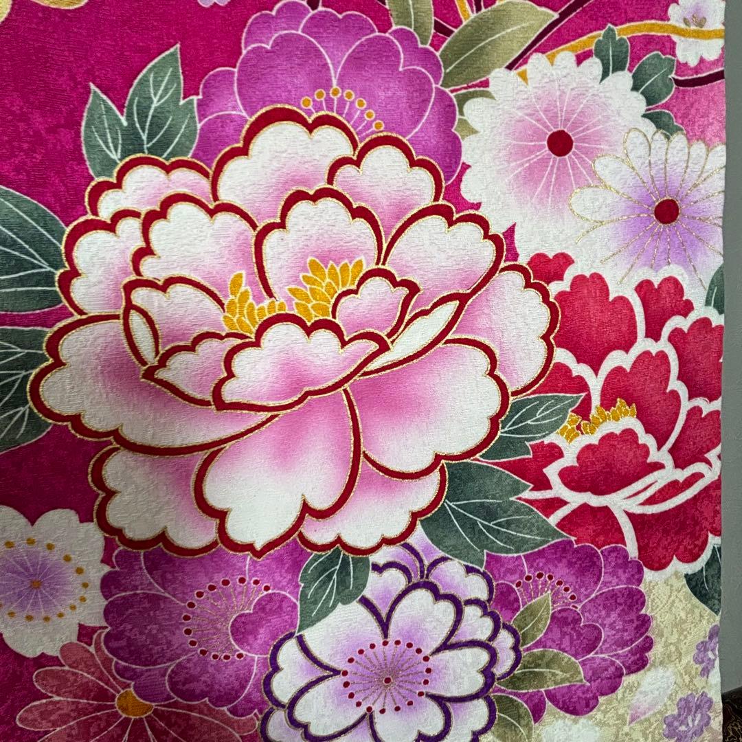 超美品　正絹　現代　振袖　成人式　着物　ピンク　躑躅色 175裄70 刺繍