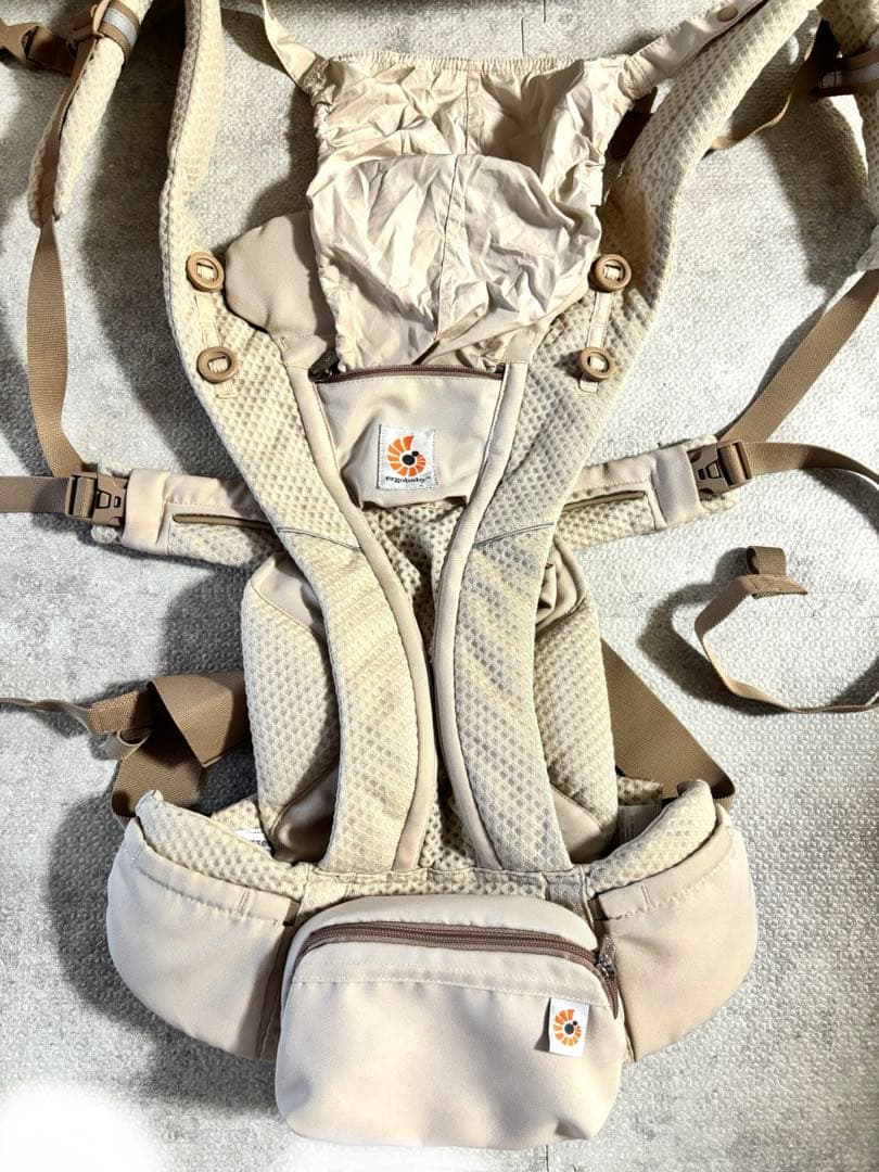 エルゴ OMNI BREEZE メッシュ NATURAL BEIGE