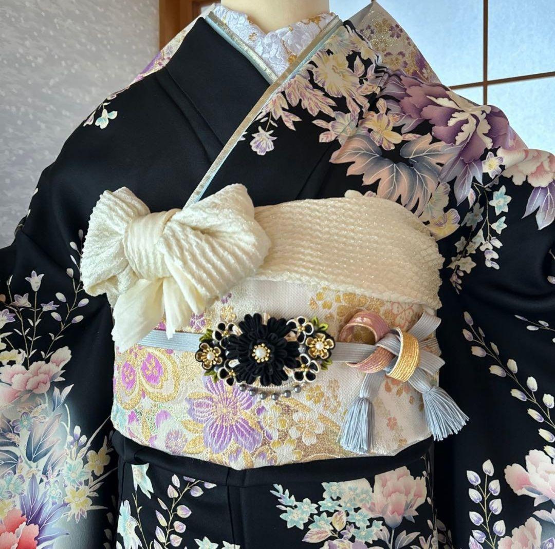 黒地に華やか花模様 トールサイズ振袖フルセット　成人式