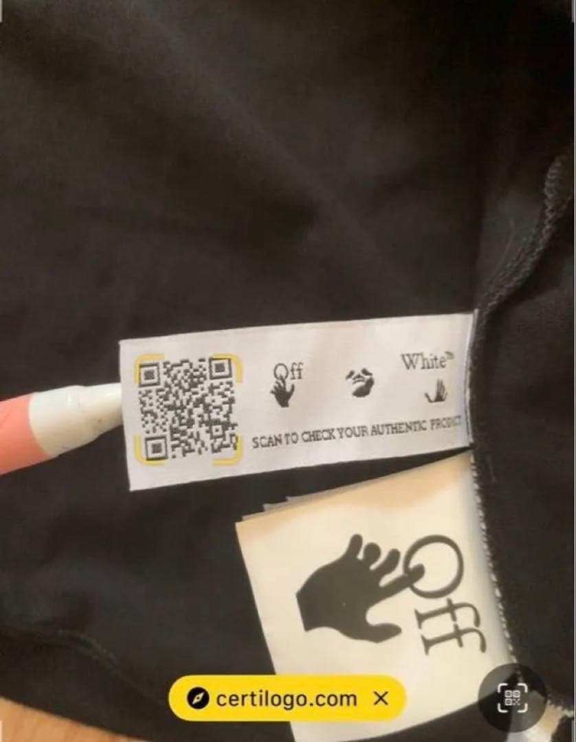 (正規品)OFF WHITE 半袖Tシャツ 黒サイズ