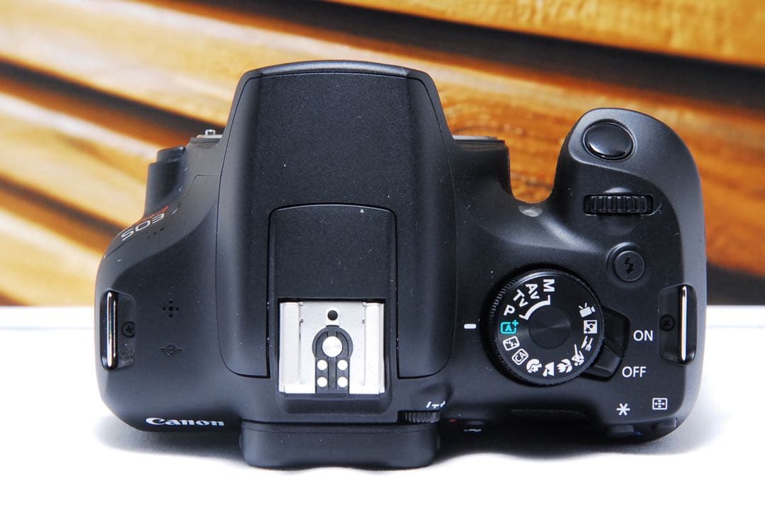 【美品】Canon EOS Kiss X80 Wi-Fi 簡単操作 一眼レフ