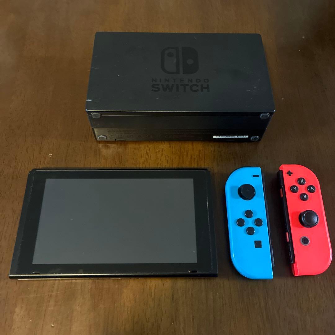 Nintendo Switch 本体 青/赤 Joy-Con付き　⭐︎ジャンク品⭐︎
