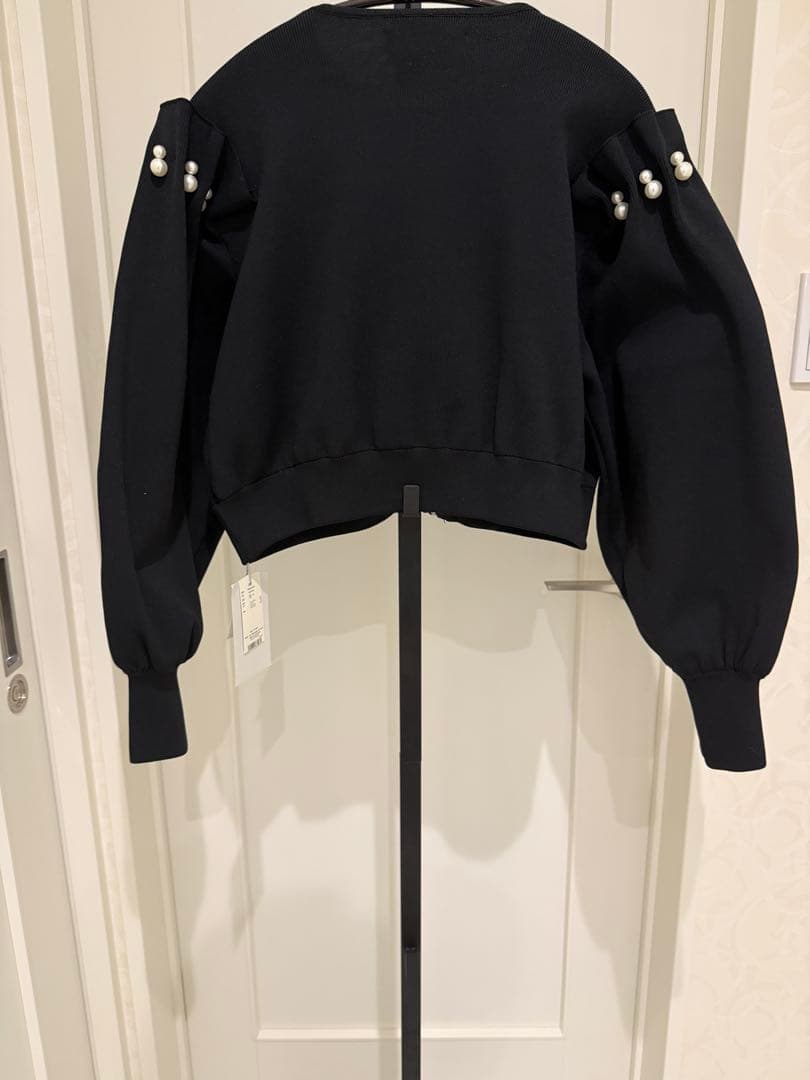 セルフォードパール装飾付きブラックカーディガン