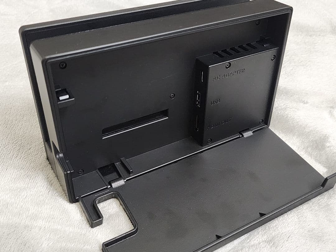 Nintendo Switch ピカチュウ・イーブイデザイン