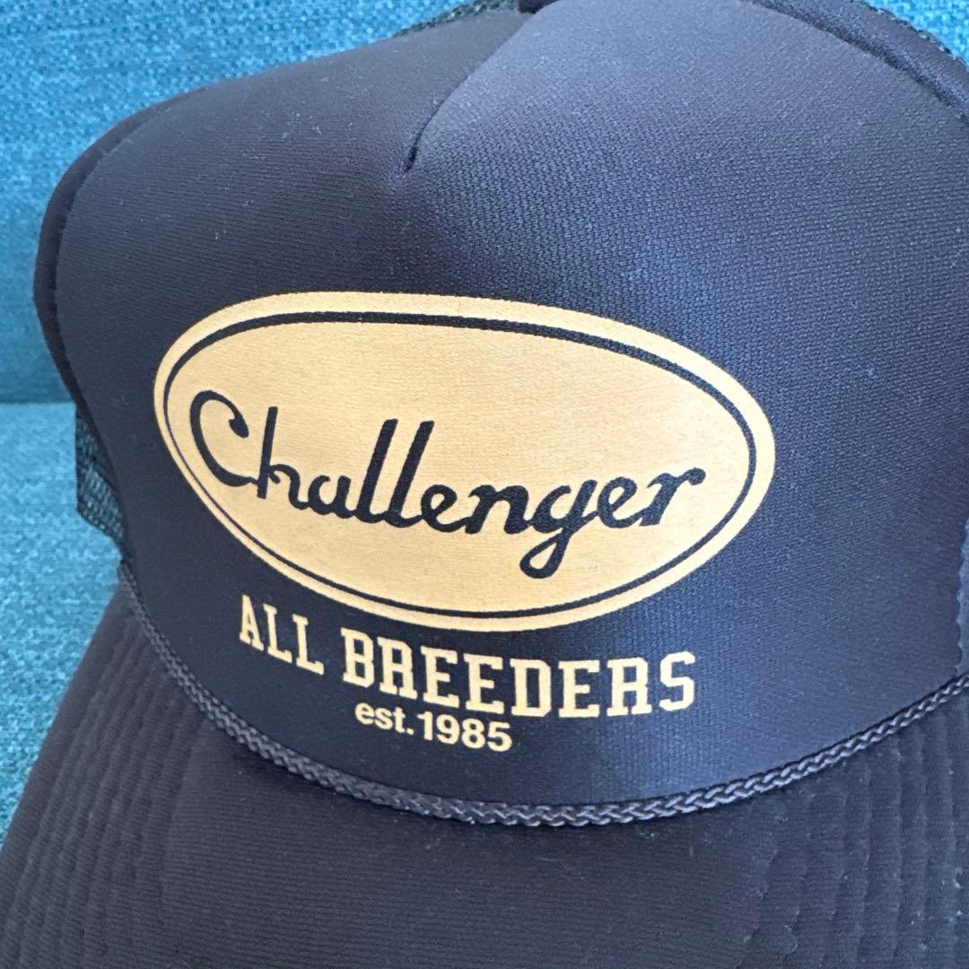 Challenger トラッカーキャップ