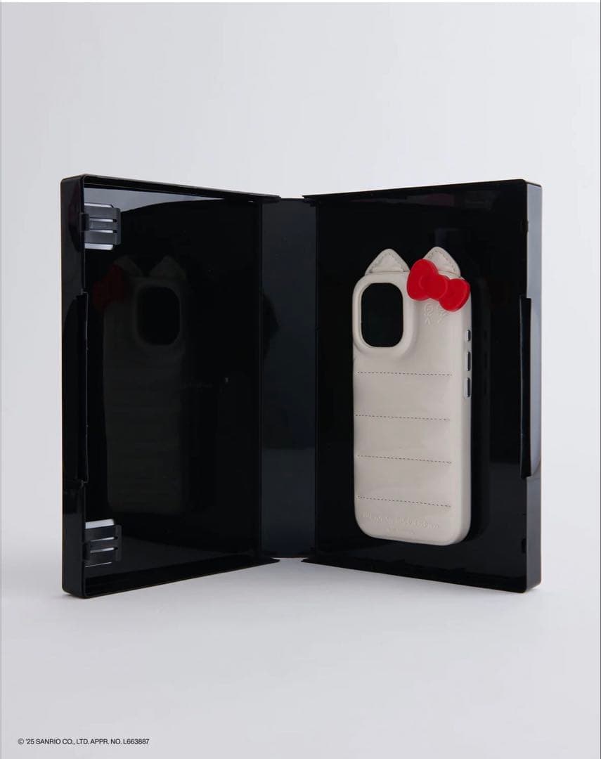 Urban Sophistication ハローキティiPhone17