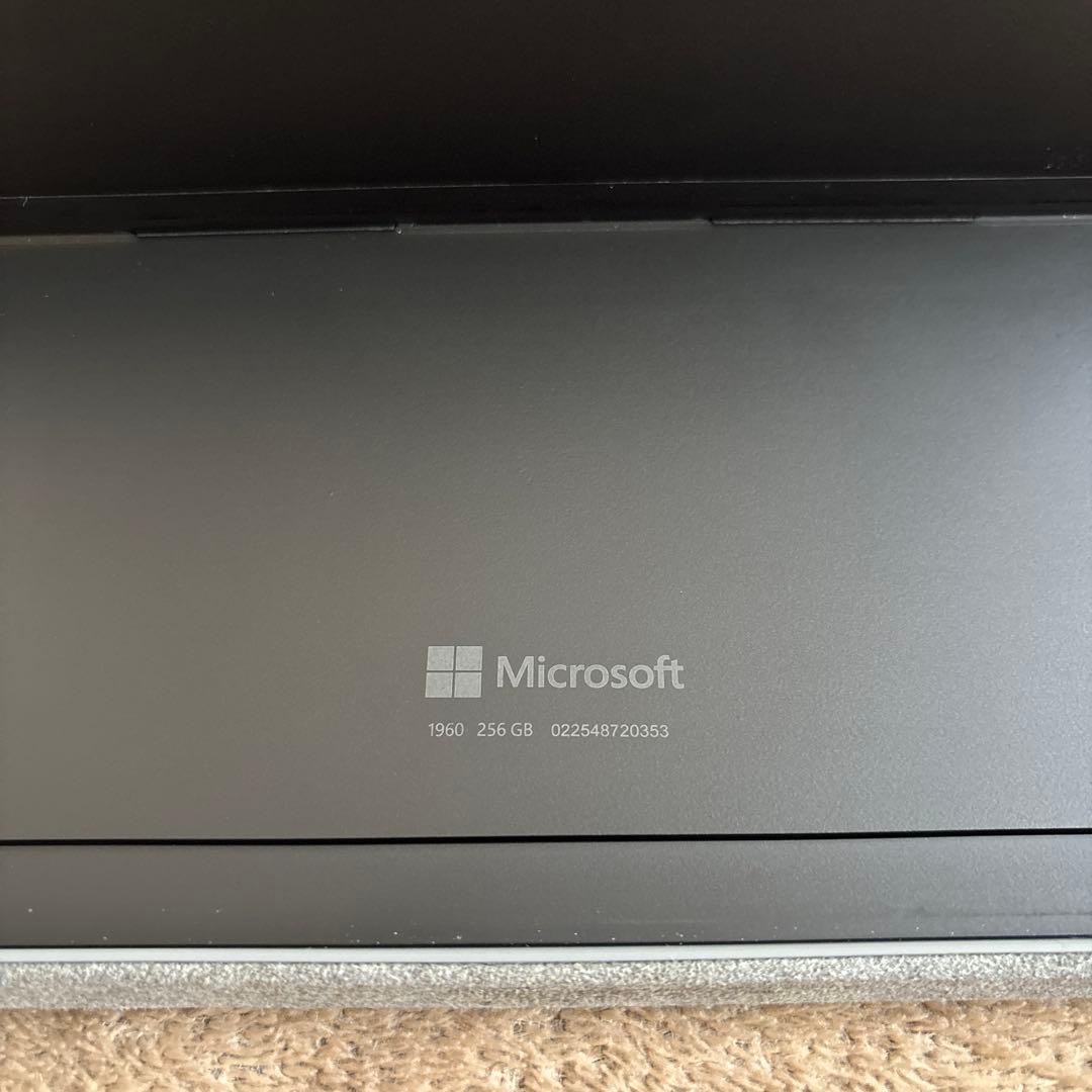 レイタ　Surface Pro 7+ i5/8GB/256GB