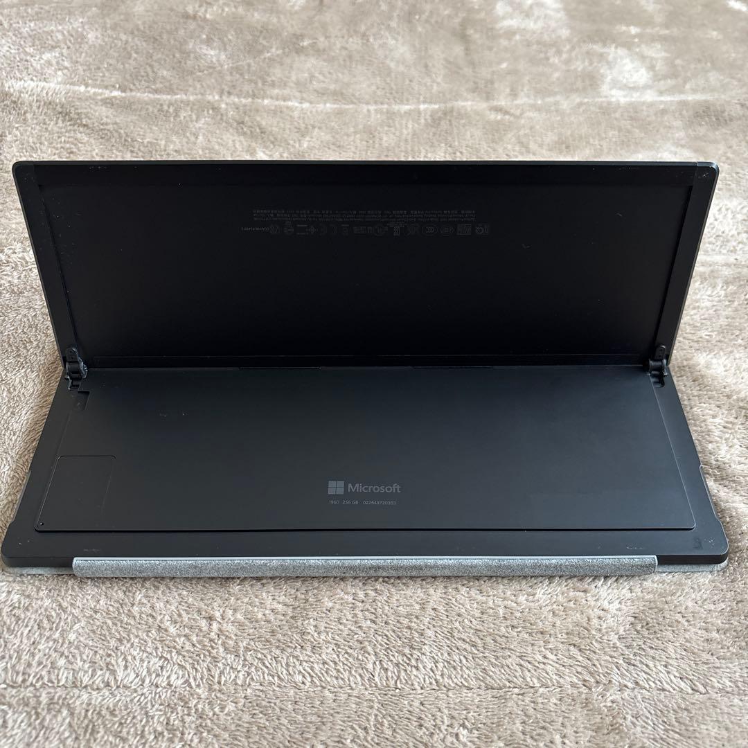 レイタ　Surface Pro 7+ i5/8GB/256GB