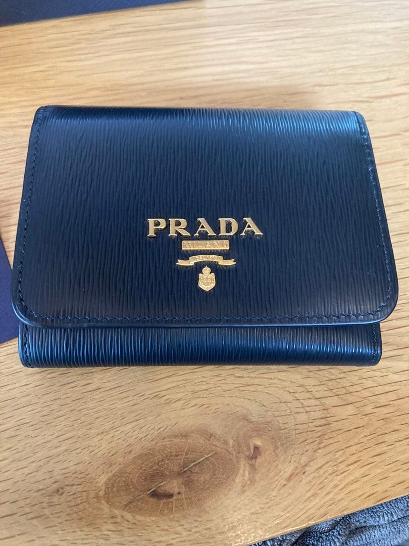 【新品未使用】 PRADA 三つ折り財布 ブラック バイカラー プラダ