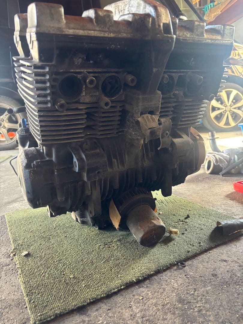 xjr400 4hm初期型エンジン　実働外し