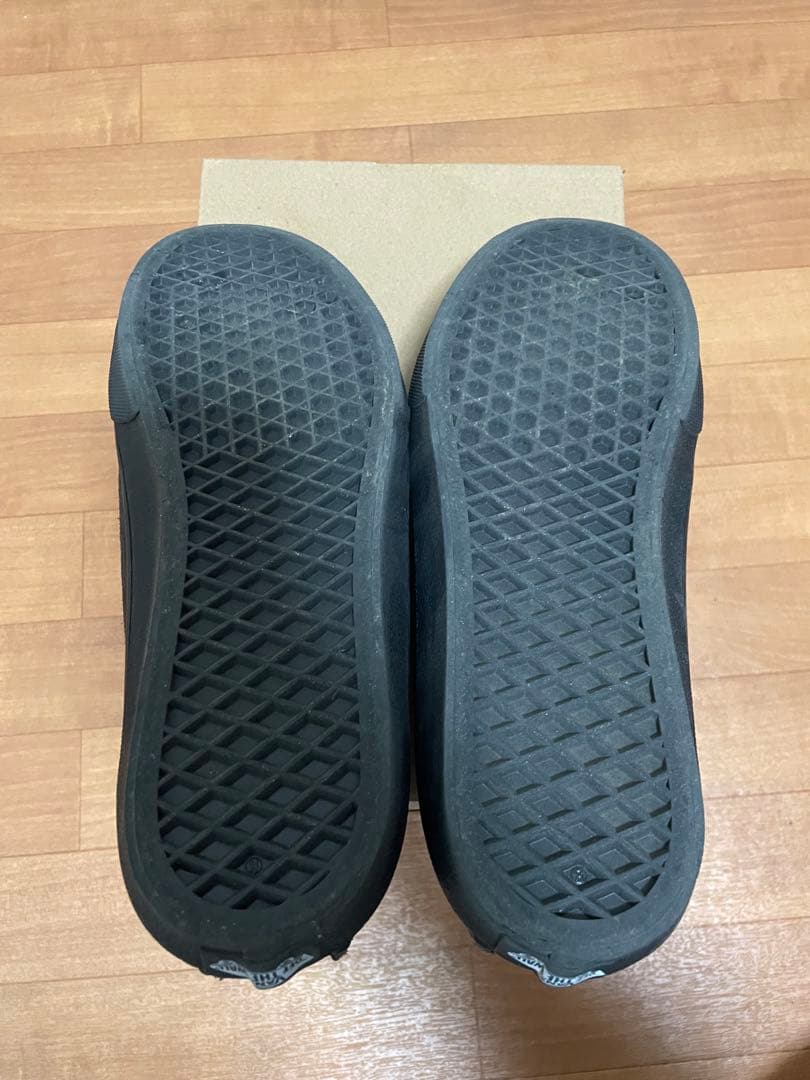 VANS CAVER LOW カーバーロー