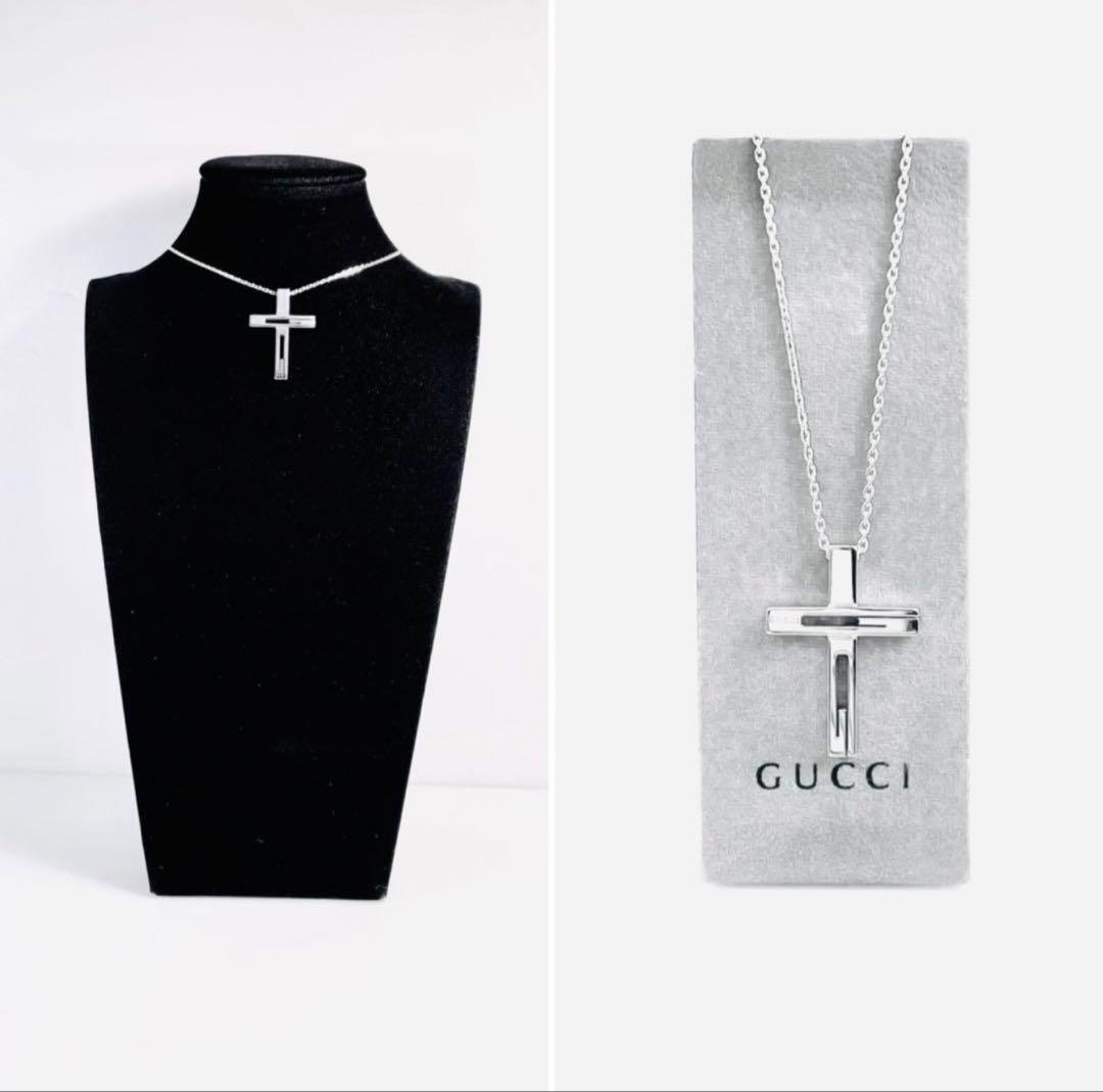 GUCCI シルバー クロス ネックレス 中サイズ