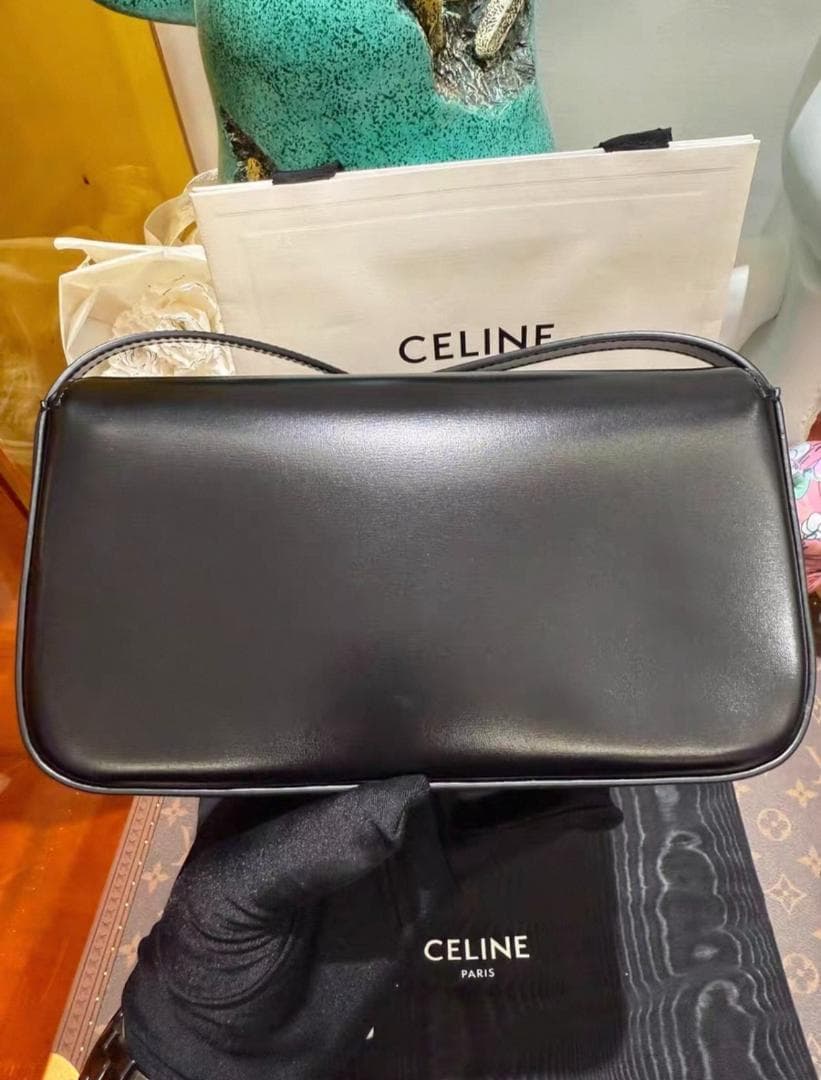 CELINE ブラックショルダーバッグ
