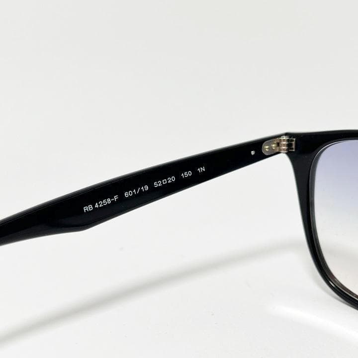 国内正規品【RB4258F-60119】新品 レイバン サングラス ブルーグラデ