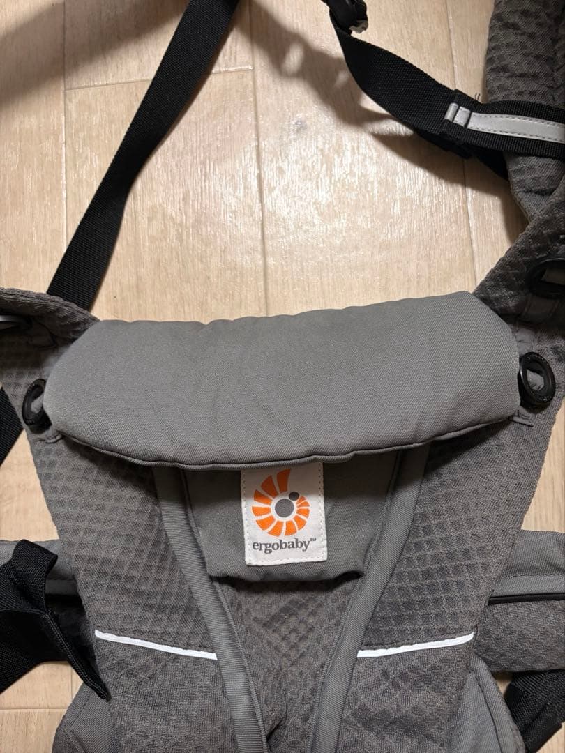 美品　エルゴベビー オムニブリーズ　抱っこ紐 グレー