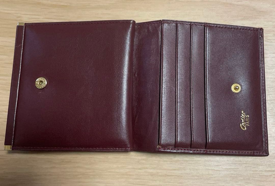 Cartier バーガンディ 二つ折り財布
