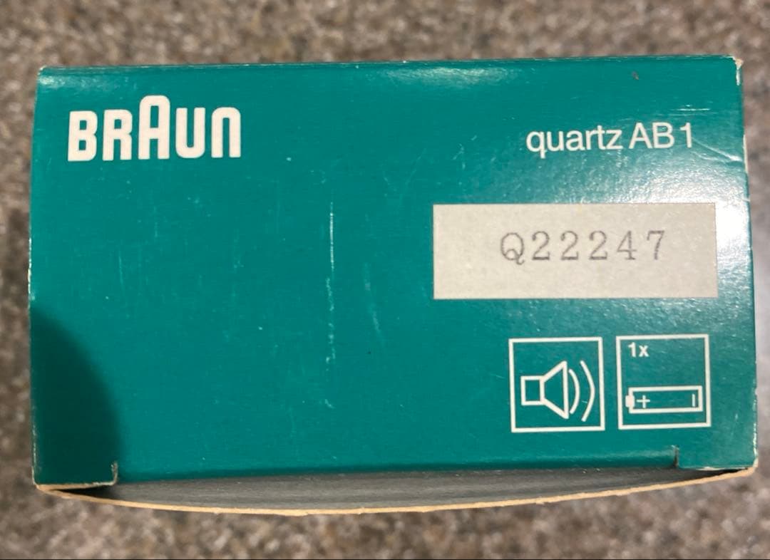 Braun 4746/AB1 クオーツ　ドイツ製 ベンツロゴ入り　デッドストック