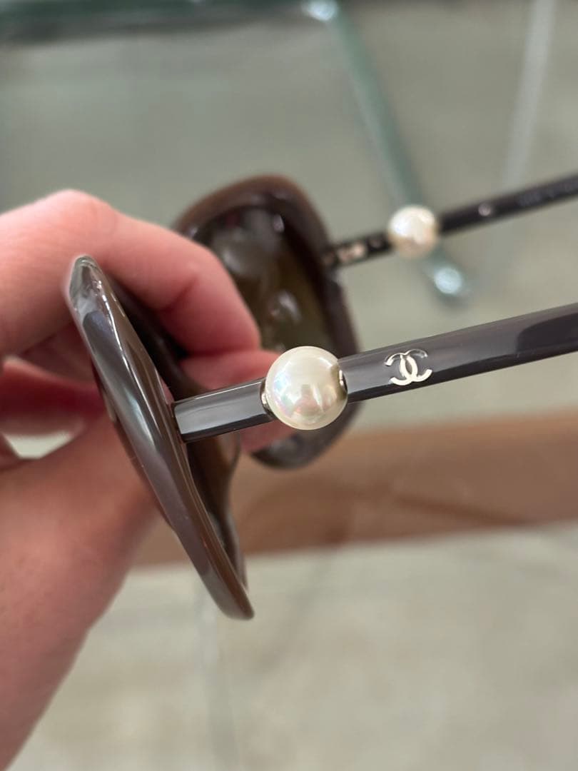 CHANEL ブラウン キャットアイ サングラス　パール