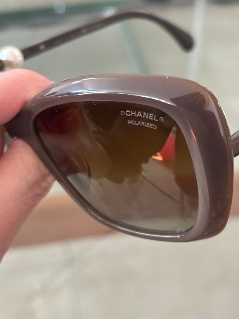 CHANEL ブラウン キャットアイ サングラス　パール