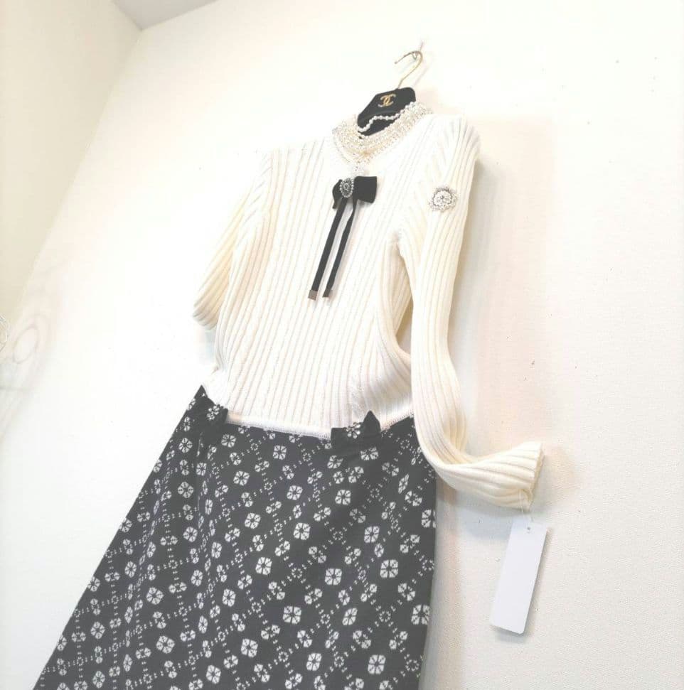 ✨新品極美42❣✨定価¥26400❣まるでリカちゃん❣✨清楚可憐なオフ白✨