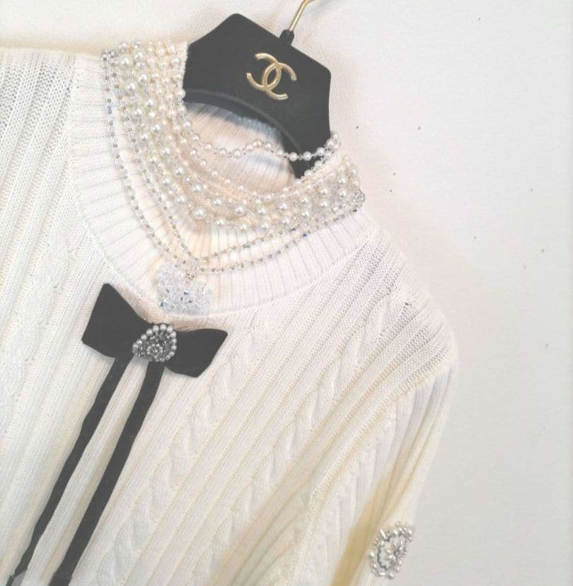 ✨新品極美42❣✨定価¥26400❣まるでリカちゃん❣✨清楚可憐なオフ白✨