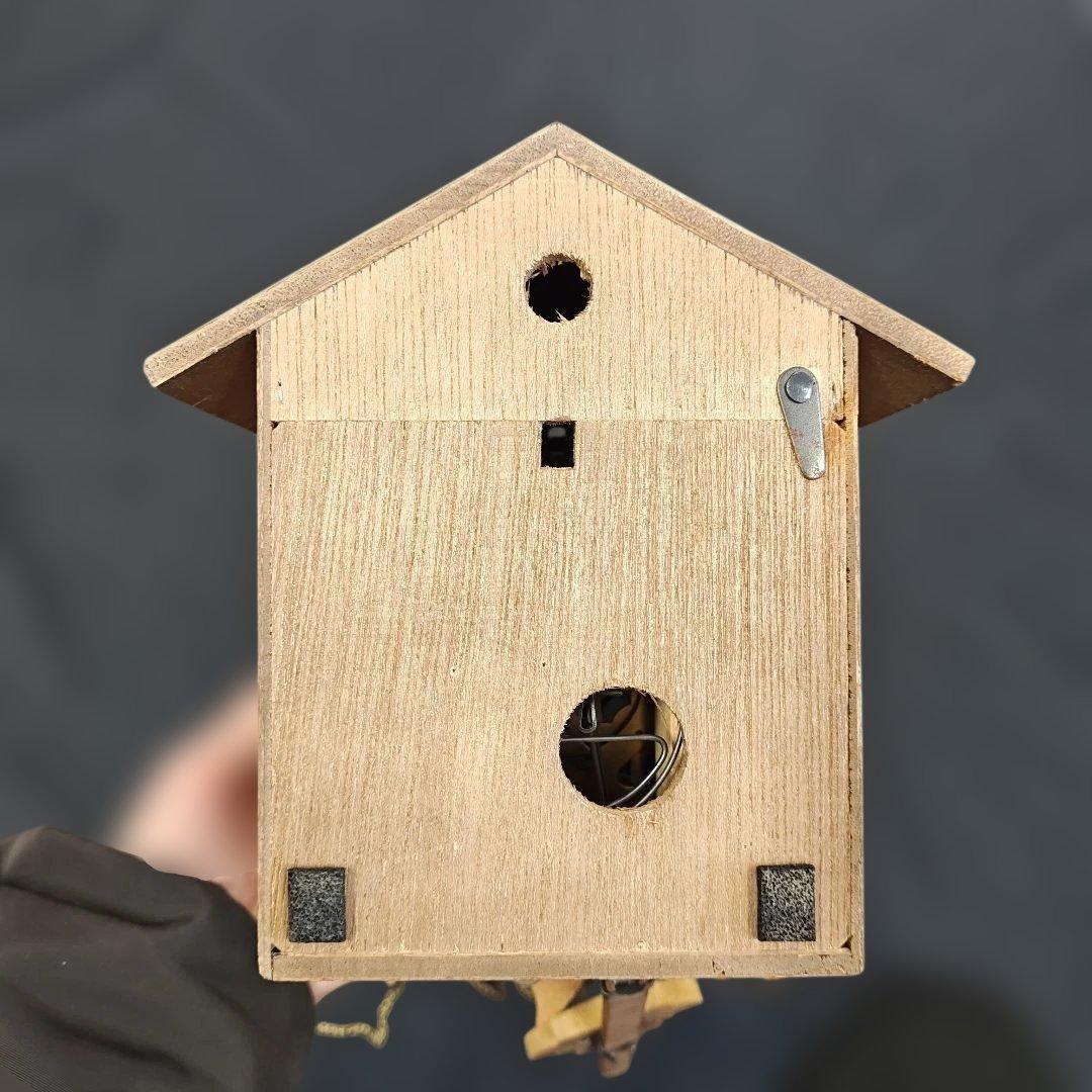 ドイツ製　小振りな鳩時計　カッコウ時計　時計屋さんデッドストック