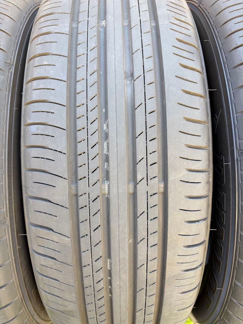 ポー様限定 ハリアー純正タイヤ ダンロップ 225/60R18① 2本