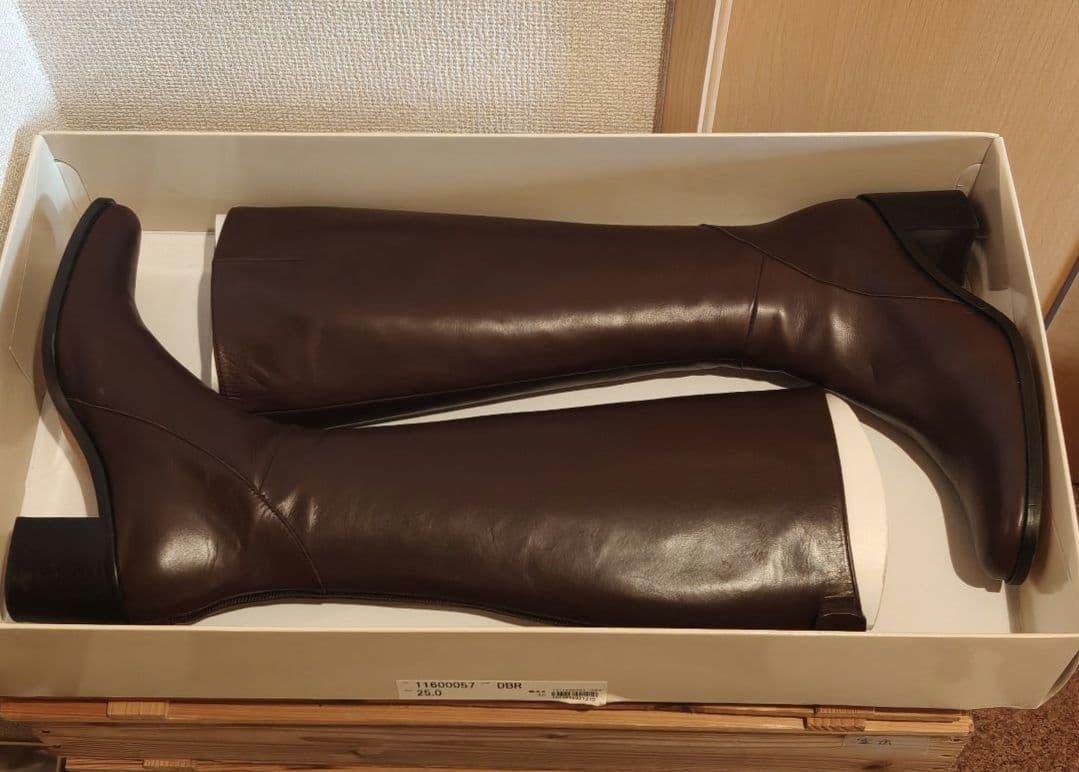 ★値下げ★【美品】マーガレットハウエルアイデア　本革ロングブーツ　バックジップ
