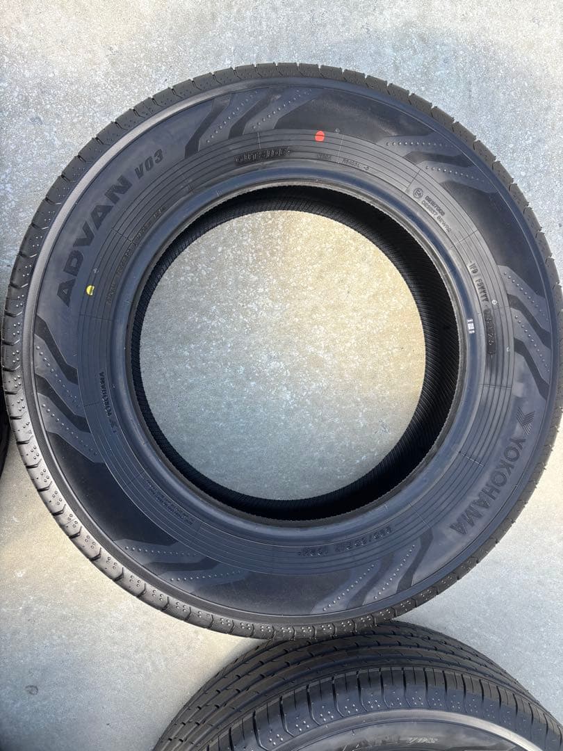 【新車外し】ヨコハマ ADVAN V03 225/65R17 25年51週製造